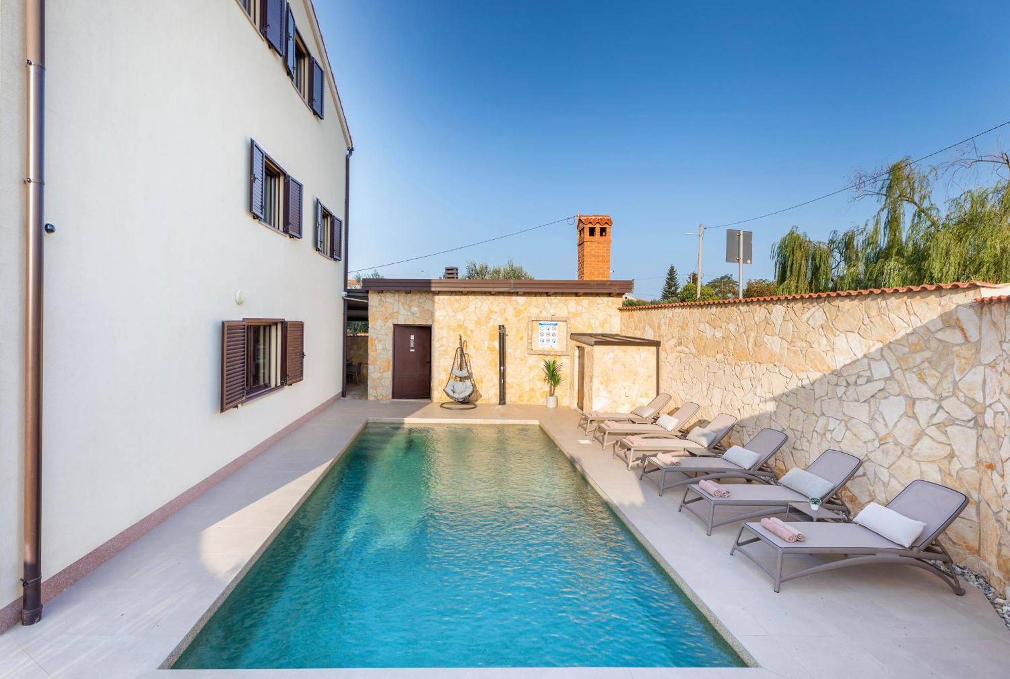 Villa Miromar App Pula Bagian luar foto